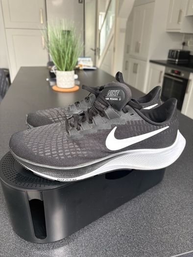 Mens shoes
