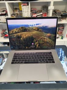 2018 Apple MacBook Pro 15" Retina A1990 2.2GHz i7 16GB 500GB Spacegrey (Battery Cycle: 1713)