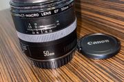 Canon EF 50 f2.5 Compact Macro