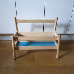 Children's book shelf
