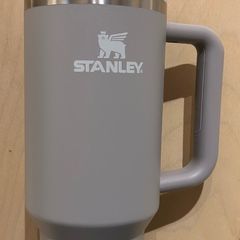 Stanley Quencher 40oz H2.0 tumbler