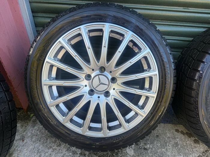 Mercedes 17 alloys brand new tires