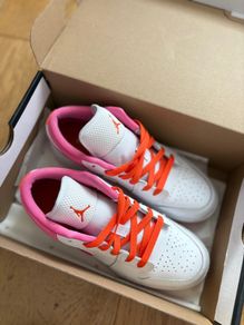 Nike Air Jordan's  Pinksicle Size 5.5