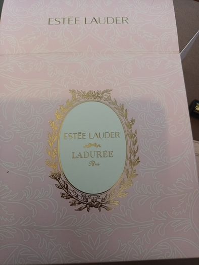Estee lauder travel  Doublewear zero smudge lengthening mascara