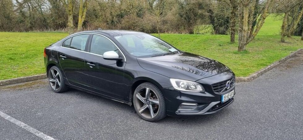 Volvo S60 R-Design 2015 - D4 Engine (181 BHP)