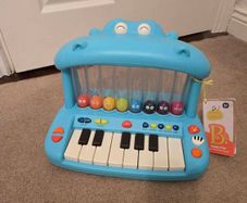 Kid Hippo piano / keyboard musical toy