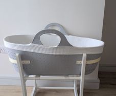 Moba Moses Basket with Stand