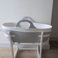 Moba Moses Basket with Stand