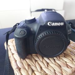 Canon 1200D DSLR Camera Mint