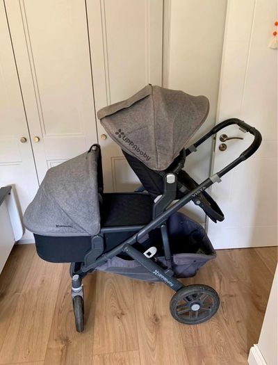 UPPAbaby Vista V2 Jake (Black)