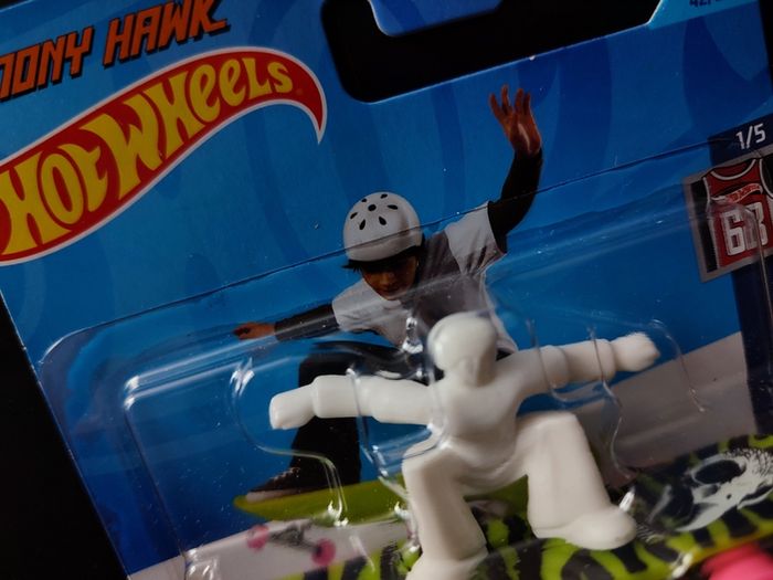 Skate Grom ! Tony Hawk ! from HW Sports Series ! Sealed ! by Mattel / Hot Wheels !