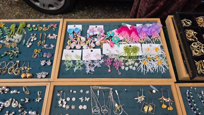 Women accessories