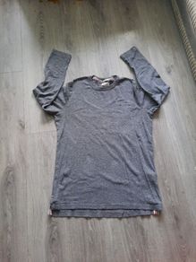 Grey Tommy hilfiger top