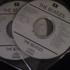The Beatles: 2 x CD (CDs only)