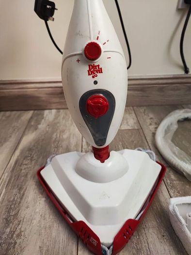Dirt Devil DD7001 Steam Mop
