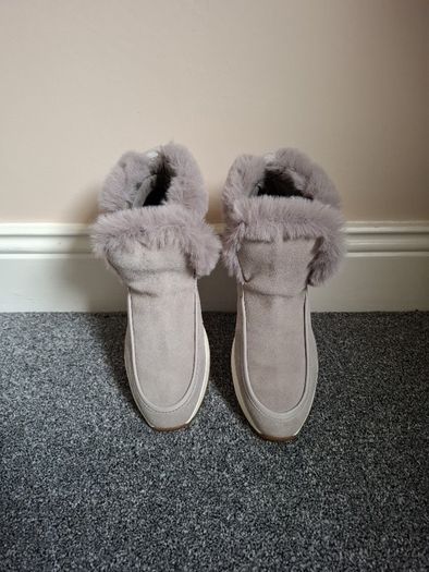 Brand new Geox AMPHIBIOX suede boots