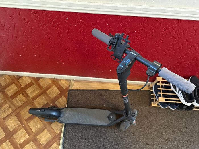 Ninebot Segway Kickscooter F25E II