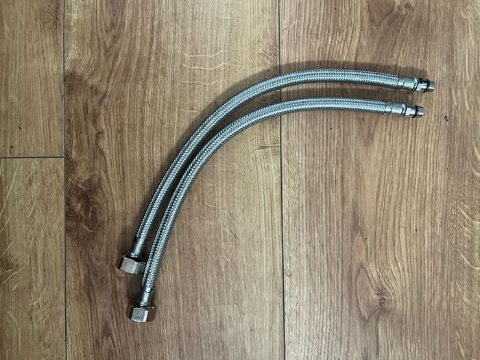 Kitchen sink pipes