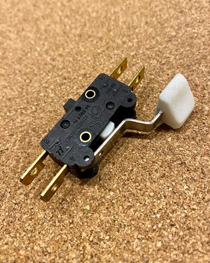 Push to break rocker switch 250volt 5amp