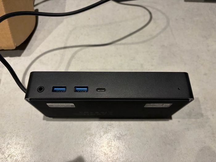 Dell D6000 Universal Docking Station with 130W Power Adapter