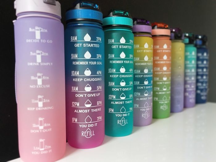 1000ml (34oz) Water bottle with a strap