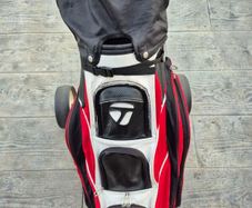 Taylormade Bag And Trolley