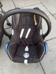 Maxi Cosi Car seat with base