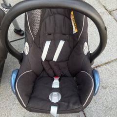 Maxi Cosi Car seat with base