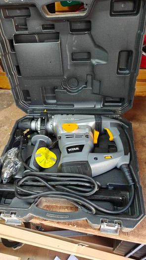 Titan SDS rotary hammer