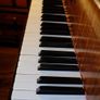 Rogers baby grand piano Image 8