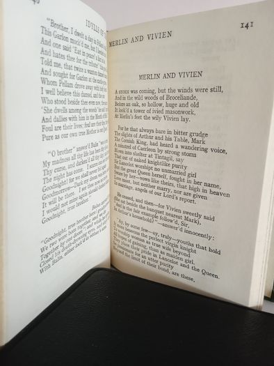 Idylls of the King by Alfred Lord Tennyson (GT860)