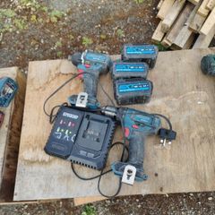 Erbauer EID18 Drill & Impact Driver Kit + 5Ah+4Ah Batteries
