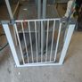 2 baby stair gates Image 4