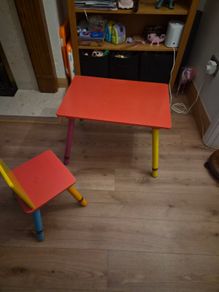 childrens table and chair