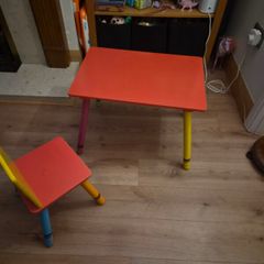 childrens table and chair
