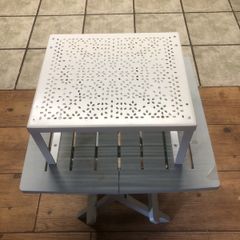 Metal tray / Table