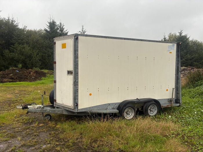 Trailer