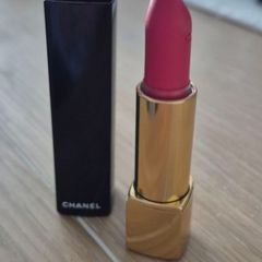 Chanel "La Favourite" lipstick