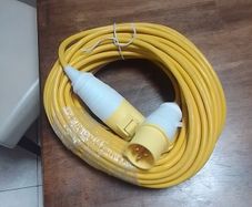 25 m pony lead,plug and socket 110v