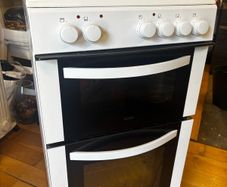 LOGIK LFTC50W16 Electric Ceramic Cooker - White