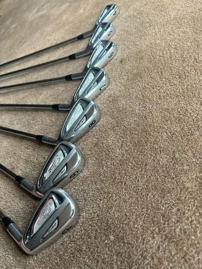 Titliest Ap2 Irons 4-PW