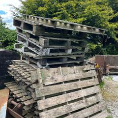 wood pallets