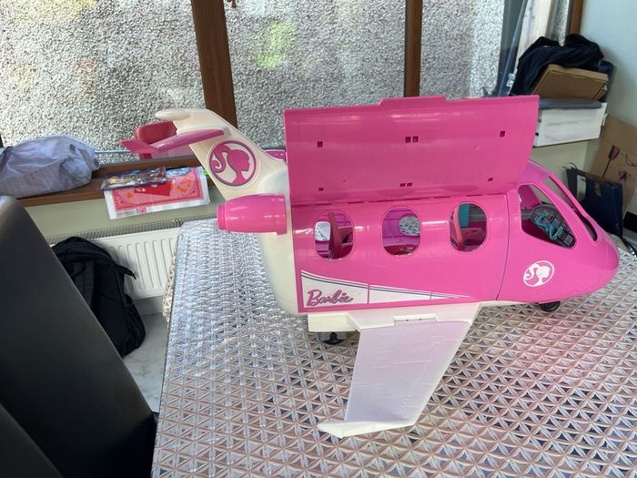 barbie plane