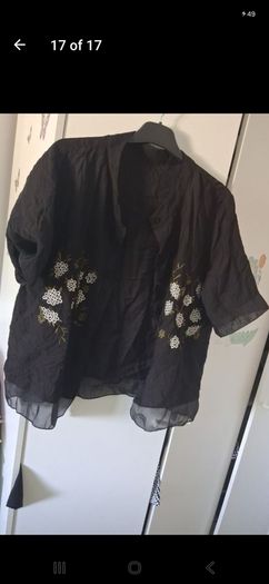 Tops 2 each different sizes