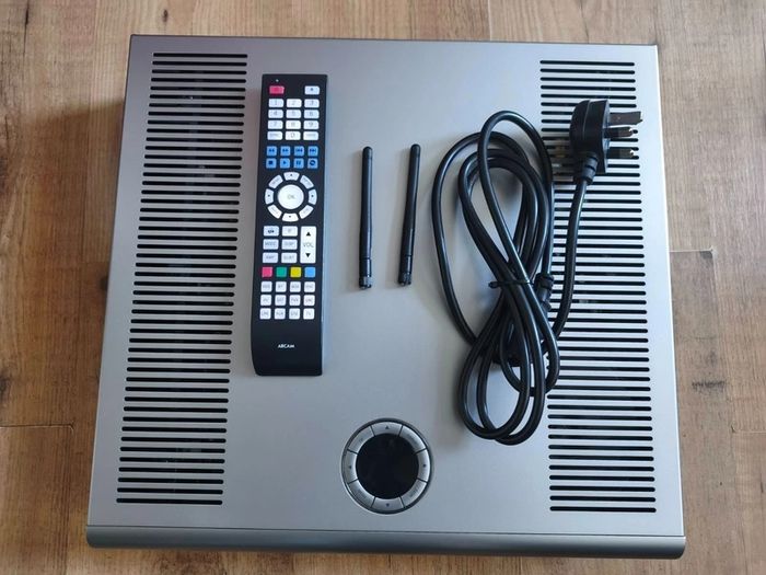 Hi End Audiophile Quality Arcam Solo Music MK11 Class A all in one Super Audio CD player Bluetooth WiFi Aptx 160W cost over 2k like New Boxed with all accessories