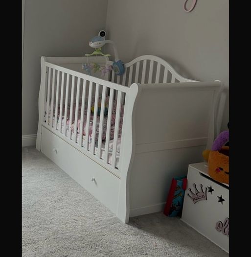 Premium Babylo Sleigh Cot Bed with Mamas & Papas Premium Dual Core+ Mattress