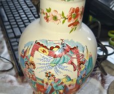 Hand-Painted Vintage Oriental Ceramic Flower Vase Urn Postage Available or Collection