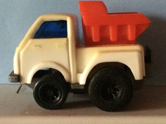 Choro-Q style Friction Tipper Lorry