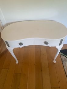 dressing table