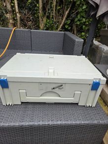 Variety of different size festo systainers